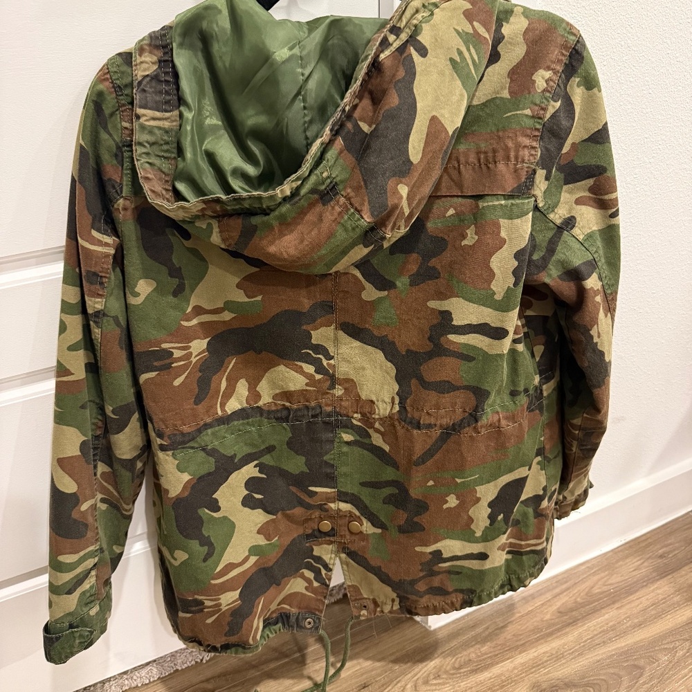 Camo Jacket - Picture 4 of 4